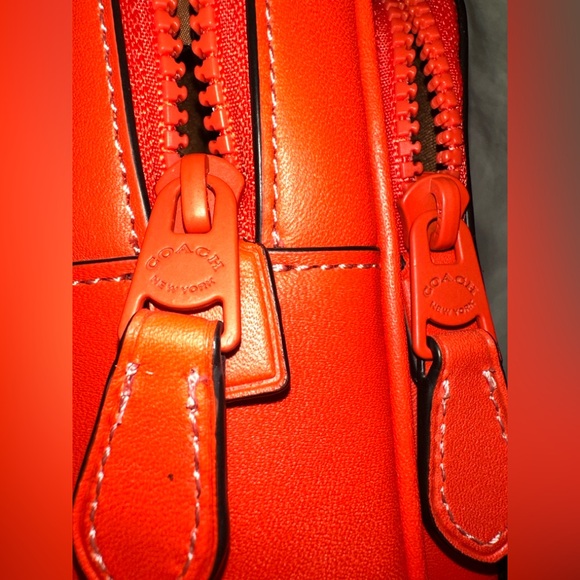 Coach Red sling bag - Picture 4 of 10